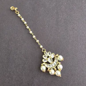 Delicate Kundan Forehead jewelry, indian pakistani jewelry