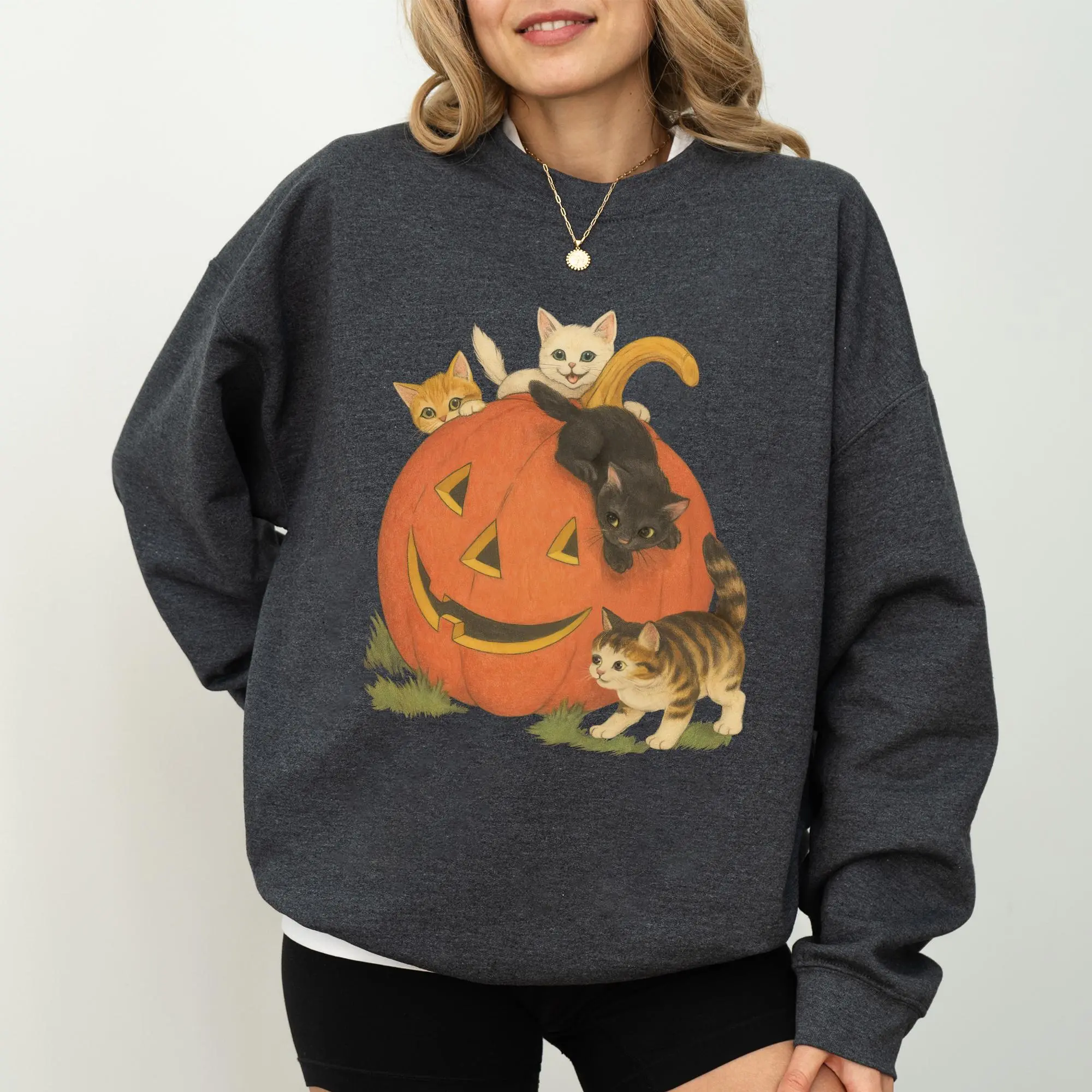 Vintage 90s Halloween Cat Crewneck Sweatshirt, Retro Cute Cats and Jack-o’-Lantern Graphic, Fall Spooky Season Pullover