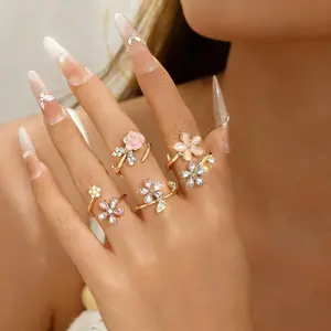 4PCS Gold Floral Adjustable Ring Set for Women – Crystal Rhinestone Open Rings, Cute Butterfly & Flower Statement Jewelry