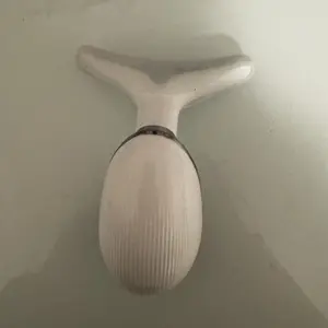 Product Review of Neck Massager, Facial and Neck Massage Tool, Suitable for Facial, Neck, and Leg Massage, for Women and Men, Facial Beauty Instrument from s**🫀