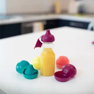 SNUG SIP Universal Bottle Topper with Carry Case 4Pk