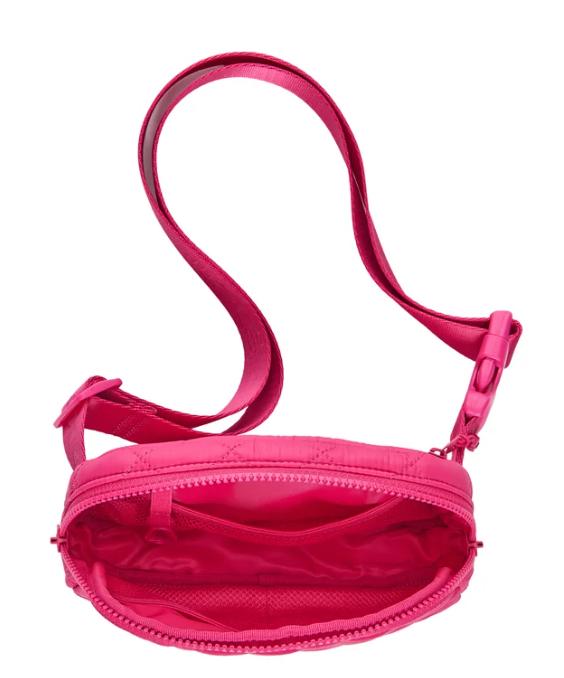 Lolë Quilted Belt Bag - Diamond Pattern, Zipper Closure, Stylish & Functional Accessory for Versatile Use, Elegant Design