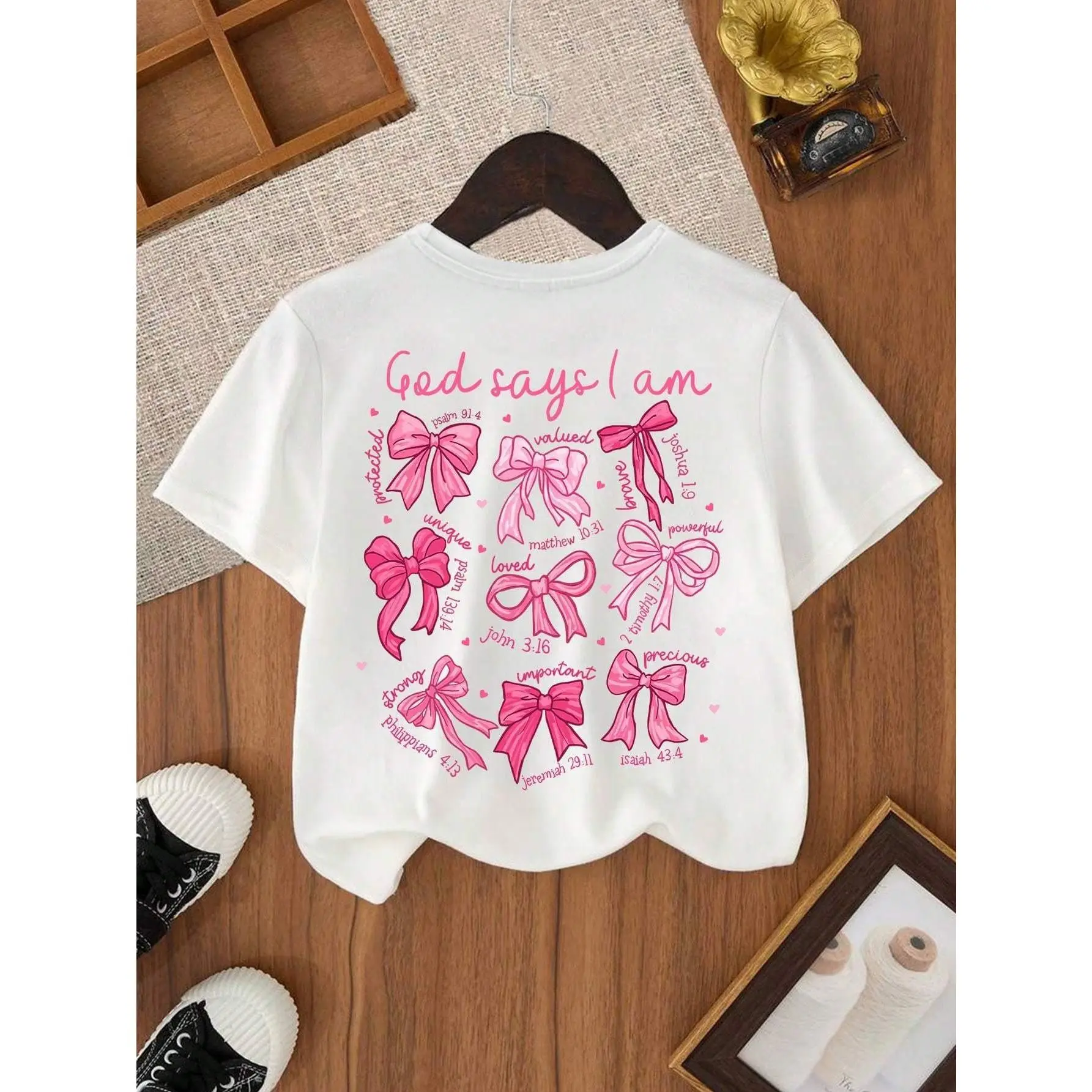 Short-sleeved T-shirt - 100% cotton, 180gTween cartoon bow print round-neck short-sleeved T-shirt. Spring and summer casual T-shirt suitable for Tween girls
