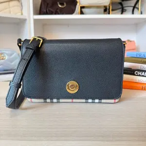 Pre-owned BURBERRY Leather Shoulder Bags Grainy Calfskin Vintage Check Hampshire Crossbody Black