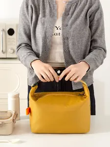 Large Capacity Durable Lunch Bag with Food, Thick Aluminum Foil Insulated Handheld Carry Bag, Portable Bento Box Holder, Travel Essentials, Single Pack, Zipper