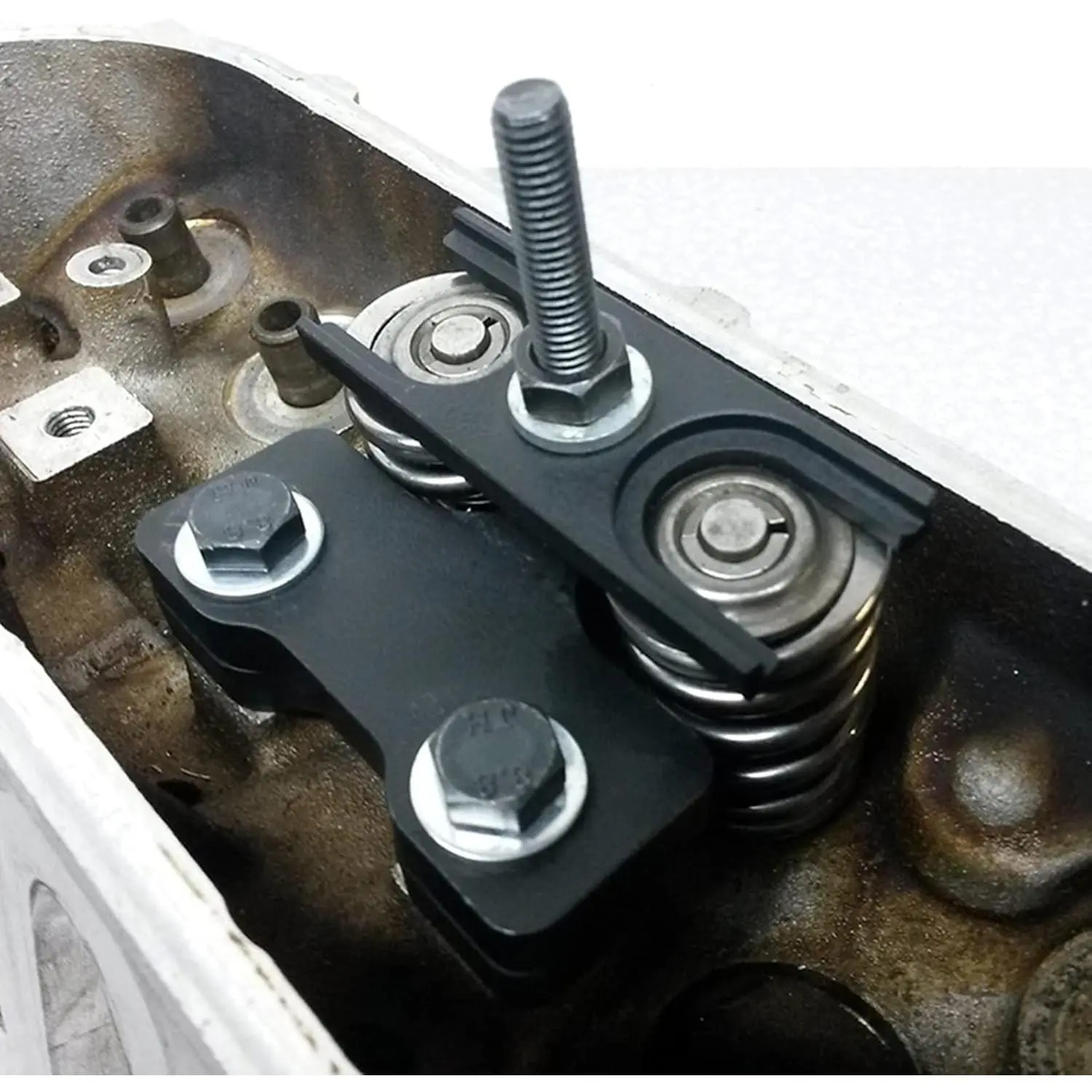 LS Valve Spring Compressor Tool Compatible for Chevy LSX LS1 LS2 LS3 LS6 4.8 5.3 5.7 6.0 6.2 Engine 67605