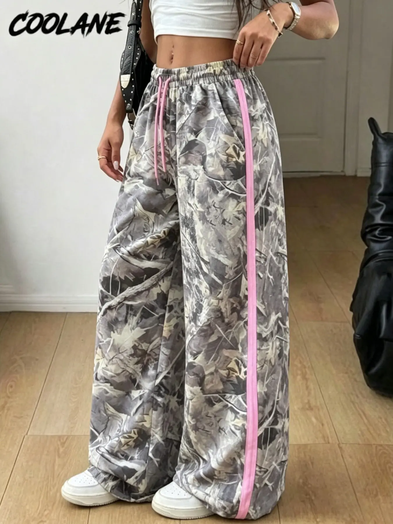 Women's camouflage print wide-leg pants, elastic waist adjustable drawstring casual pants, trendy street style pink side stripe loose trousers Casual Chic Trousers Baggy Fit