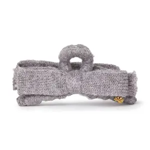 SLATE GRAY CABLE KNIT BOW CLAW CLIP