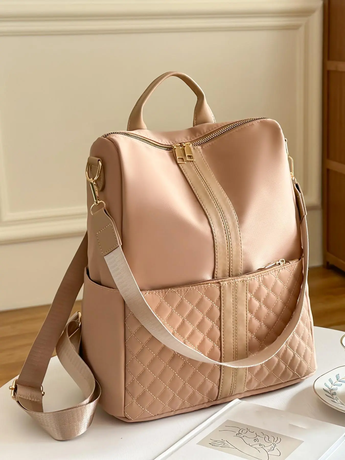 Women's Elegant Quilted Backpack, Quilted Casual Daypack, Stylish Daypacks, Fashionable Classic Style Backpack, Lightweight and Simple Bag with Design Sense, Suitable for Commuting, Shopping, Going Out