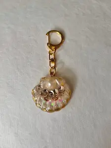 Handmade Beaded Sparkle Shell Keychain Bag Charm For Purses