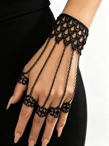 Gothic Lace Bracelet, Halloween Witch Style Fingerless Jewelry, Elegant Accessory for Women, Perfect for Festive Occasions