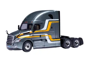2018 Freightliner Cascadia - Metallic Grey Diecast 1:43 Scale Model - IXO America TR21122
