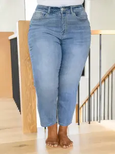 Women's Washed Denim Elastic Big Size Fit Jeans, Comfortable Fabric, All-Season Wear, Blue Versatile Plus Size Women's Jeans