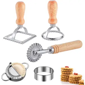 Set of 5 Ravioli Pasta Cutter Wheel, Ravioli Makers with Roller Stamp Cutter Wooden Handle, Pasta Press Maker Tools For Pasta Dumplings Pierogi Making (Silver)