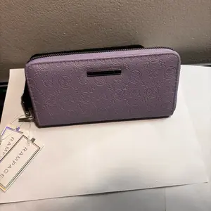 Gabba goods  karaoke micro  & speaker  And Portefeuille and mini karaoke  micro speaker
