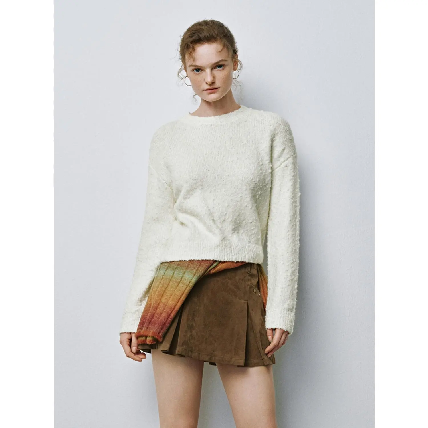 URBAN REVIVO Women's Long-Sleeve Cropped Knit Pullover, Casual Solid Wool Blend Crewneck Sweater for Everyday Wear, Knitting, Long-Sleeve Cropped Knit Women's Pullovers