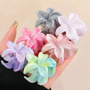 6 Pcs Small Flower Hair Claw Clips for Women, Cute Hair Claw Clips for Womens Hair Hawaiian Flower Non Slip Hair Accessories