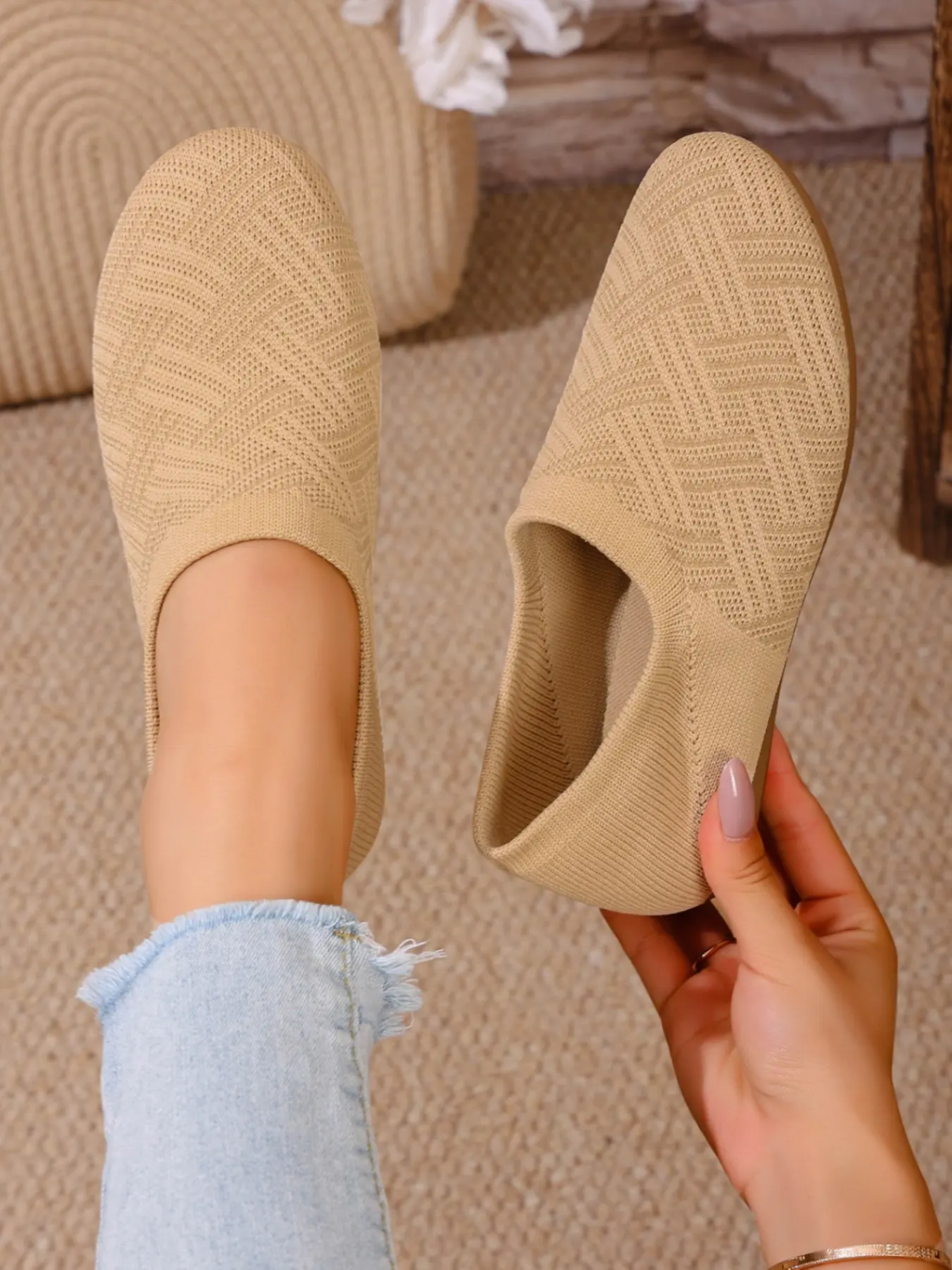 New Large Size 36-43 Spring Autumn Fashion Breathable Slip-On Comfort Casual Flat Shoes for Women, All Seasons Wear, Walking Shoes, Footwear, Slip On Style, Flat Sole, Shoes Flats