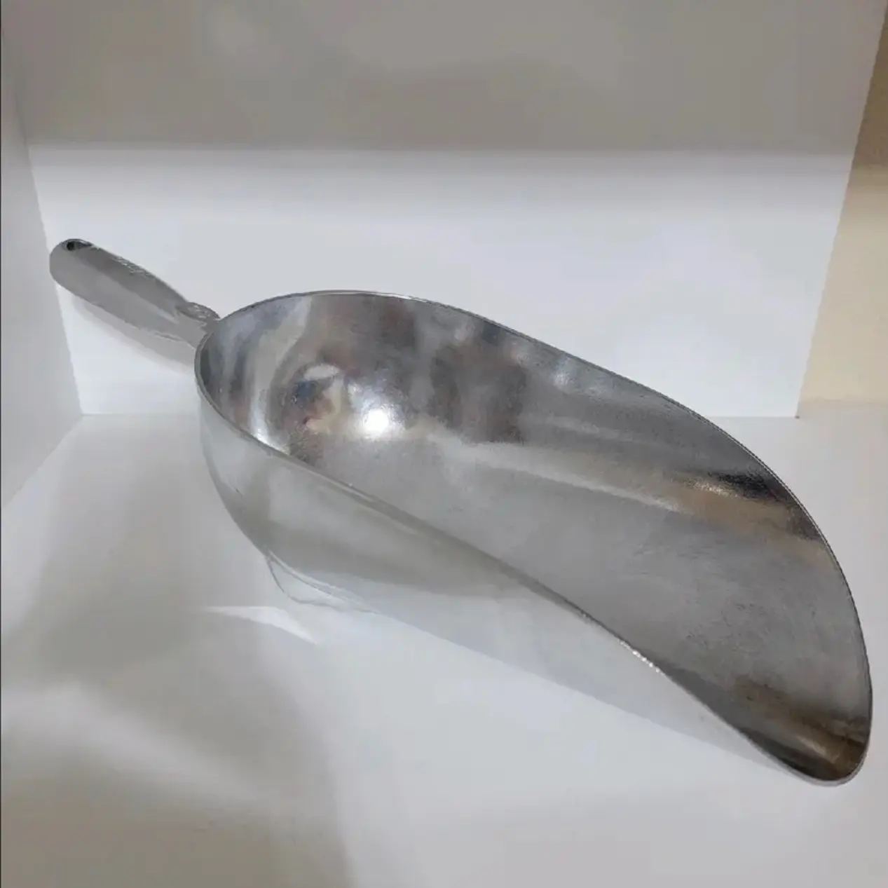 Silver metal large scoop Silver metal large scoop