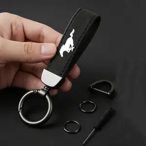 1pcs Leather Car Styling Badge Pendant 4s Shop Gifts Auto keychain For Ford Mustang GT SHELBY Auto Accessories Keychain Wristlet