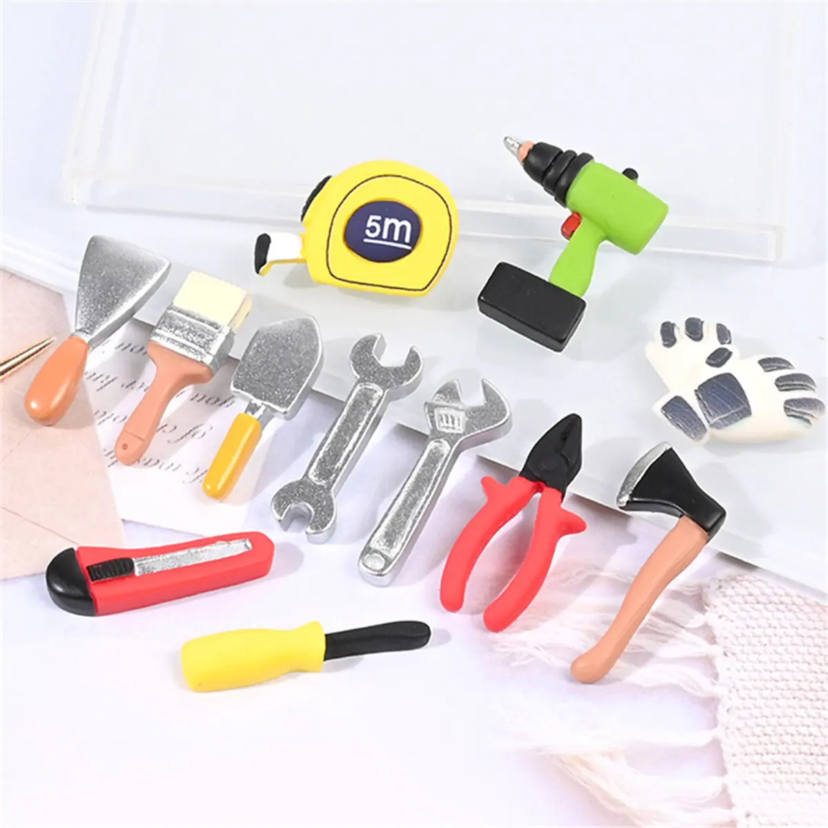 12pack 1:12 Dollhouse Repair Tools Model Tools Resin Miniature Tool Set with Realistic Toy Accessory & Mini Repairing Utensils Handcrafted for Dollhouse Scenes