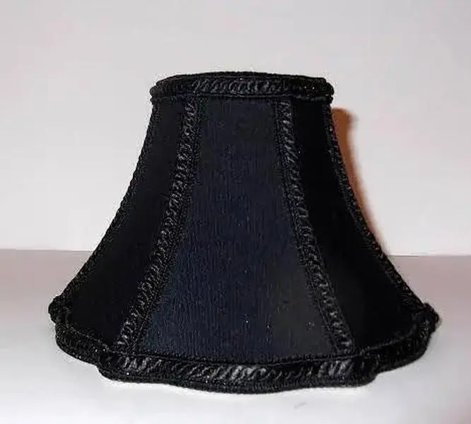 32263 - French Scallop Black Silk