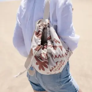 2-in-1 Convertible Beach Towel, Dual-use Sand-resistant Towel That Transforms Into A Drawstring Bag