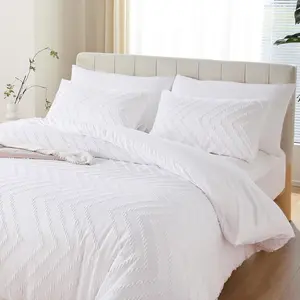 White Comforter  Size 3 count, Boho Chevron  White Farmhouse Bedding Sets, Vertical Tufted Lightweight Neutral Boho Bed Set (1 Comforter, 2 Pillowcases)