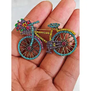 Vintage Rhinestone Decorated Bicycle Design Brooch, Fashion Clothes Accessories for Women & Men for Daily Clothing Decor, Trendy All-match & Exquisite Brooch for Birthday Gift