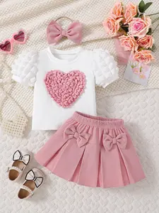 Baby girl round neck heart-shaped pattern bubble sleeve top+pink bow short skirt set with bow decoration, cute sweet skirt set, baby girl gentle fairy style skirt set, suitable for outdoor play and dressing, baby girl Valentine's Day gift, Baby Clothing