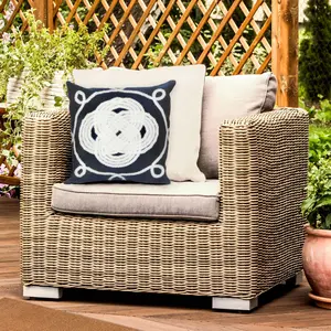 Lush Decor VISIONS II Indoor/Outdoor Handmade Pillow - Traditional Geometric Casual Camping (Ornamental Knot)
