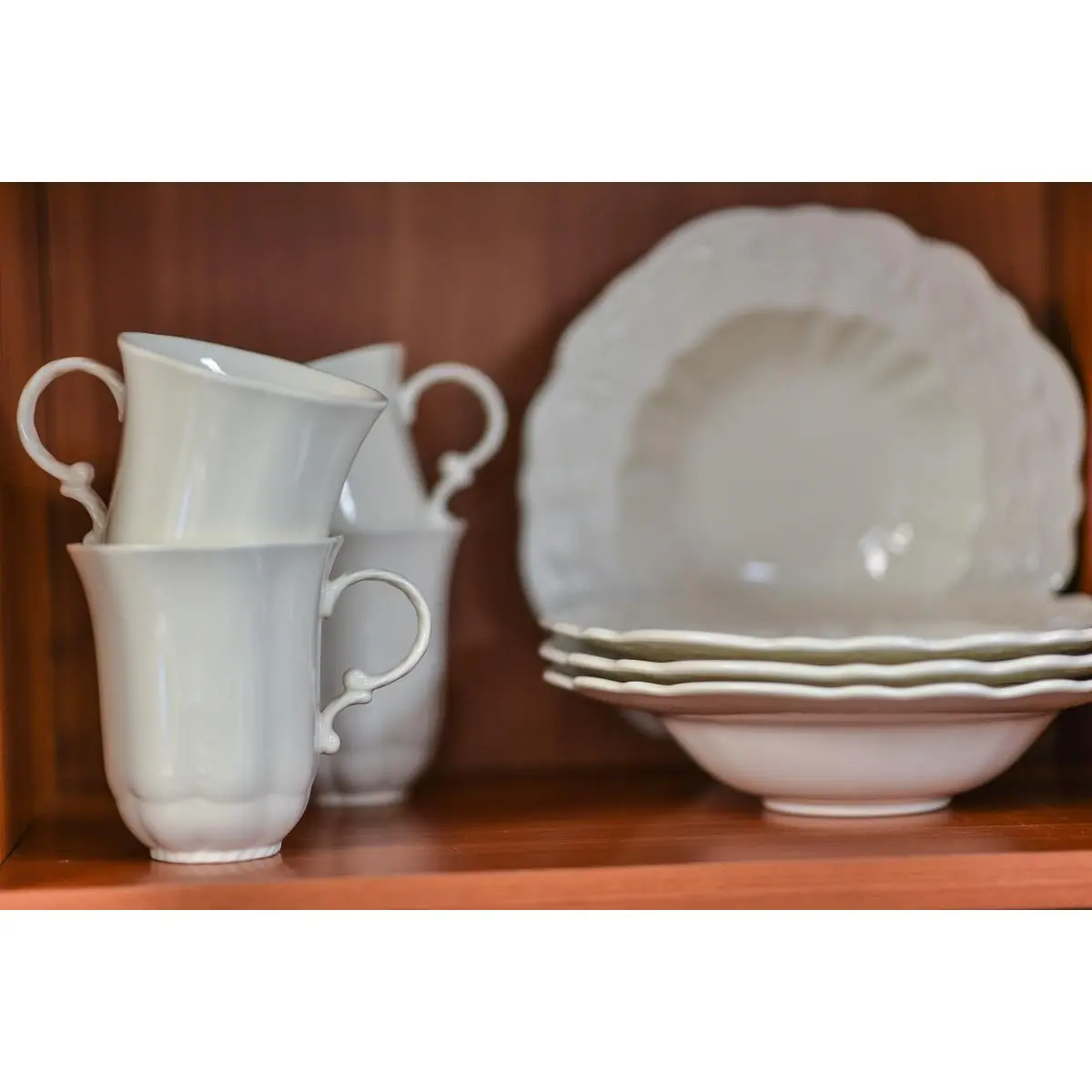 212 MAIN Traditional White Country Estate Stoneware Mugs - 4-Piece Set of 14 oz Microwave-Safe Coffee Tea Cups, Drinkware Sets, Four Pieces