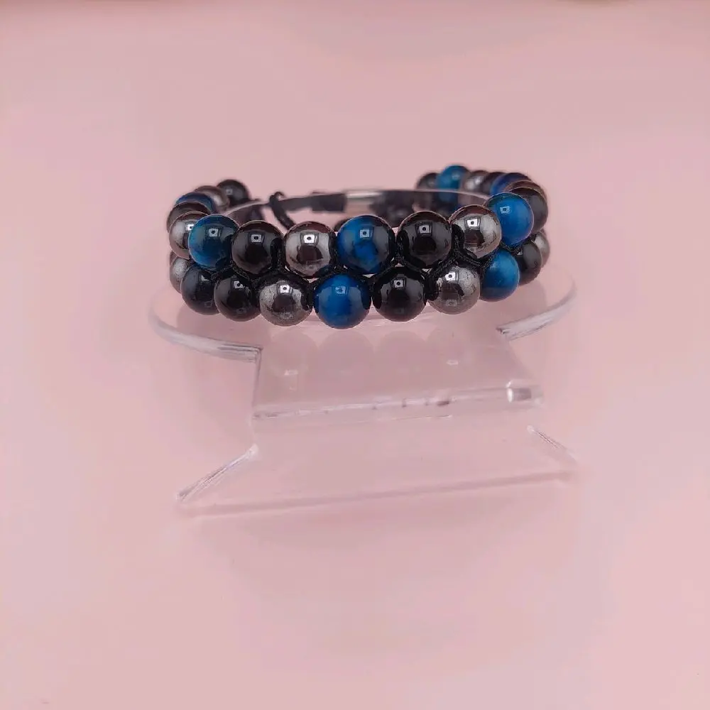Men's macrame bracelet