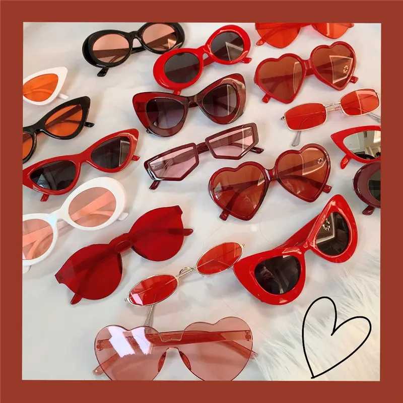 Big Red Ins Retro Cat Eye Triangle Small Frame Earth Cool Bouncing Di Exaggerated Sunglasses for Stylish Looks in Vibrant Red