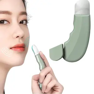 1 standard size mild blackhead removal skin scraper, ergonomically curved handheld shape, deeply cleanses pores, removes blackheads, dead skin, and excess oil, perfect for home skincare, daily facial care, and beauty salon use