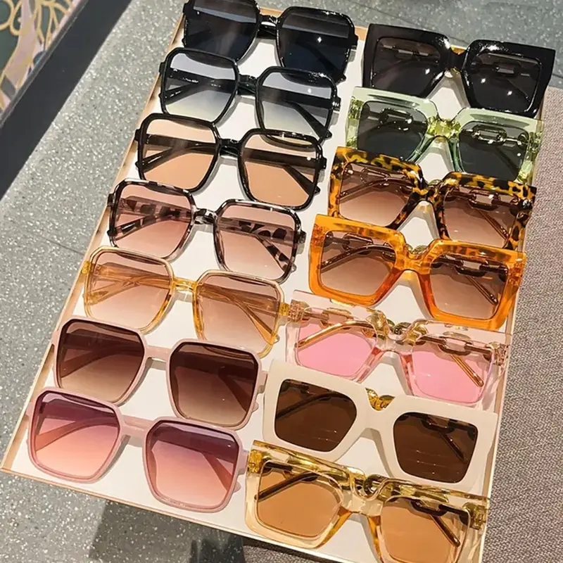 Unisex Simple Style Tinted Lens Eyeglasses, Signature Shades, Trendy Casual Stylish Glasses for Everyday Use, Fashion Accessories for Outdoor Activities, Trending Glasses