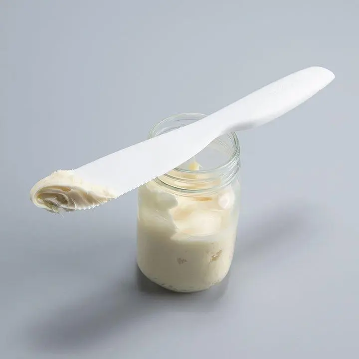 Tupperware Sandwich Spreader Flexible Blade with Serrated Edge for Easy Scooping and Spreading Utensil with Ergonomic Handle