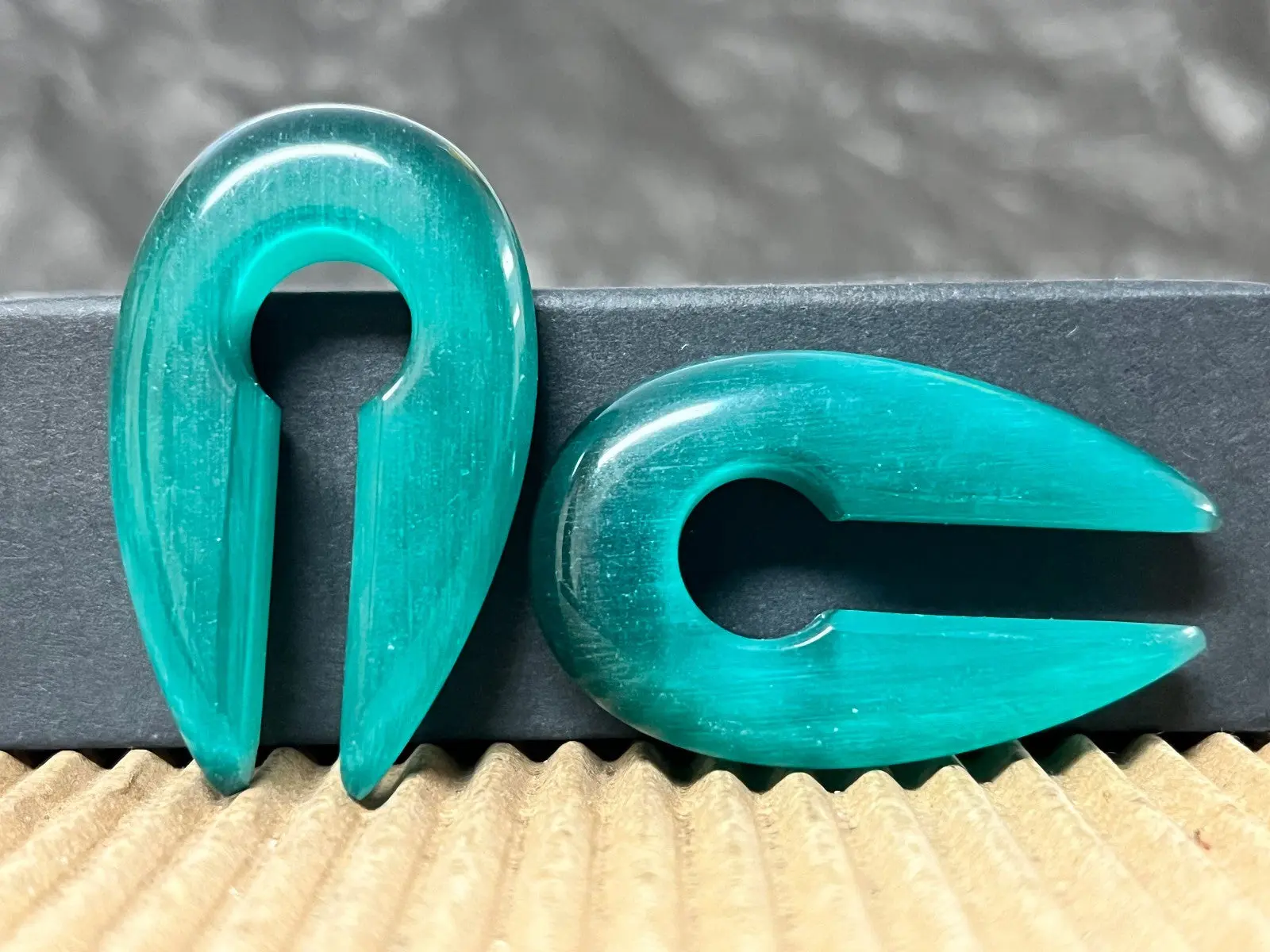 PAIR Teal Cat Eye Keyhole Hanger Ear Weight Plug Gauge Tunnel Stone Gauges