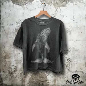 Humpback Whale T-shirt Boxy Cropped Comfort Colors Pepper Tee Vintage Style Charcoal Gray Rustic Womens Ocean Graphic Tshirt