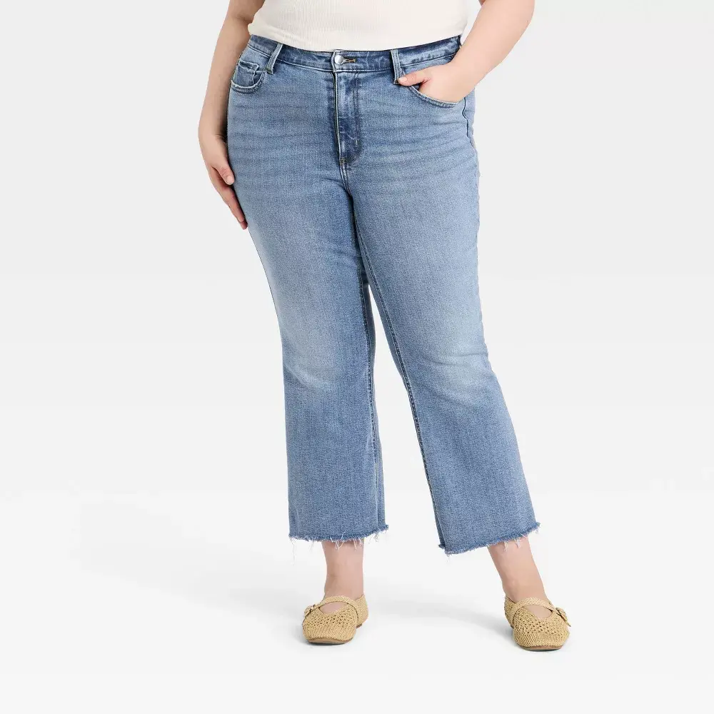 Women's High-Rise Kick Flare Jeans - Universal Thread Medium Wash 17 Short