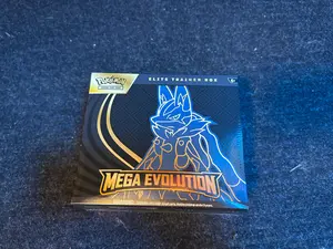 Elite Trainer box MEGA EVOLUTION