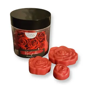 Rose Garden Wax Melts in a 4oz jar with 57-58g of rose molds