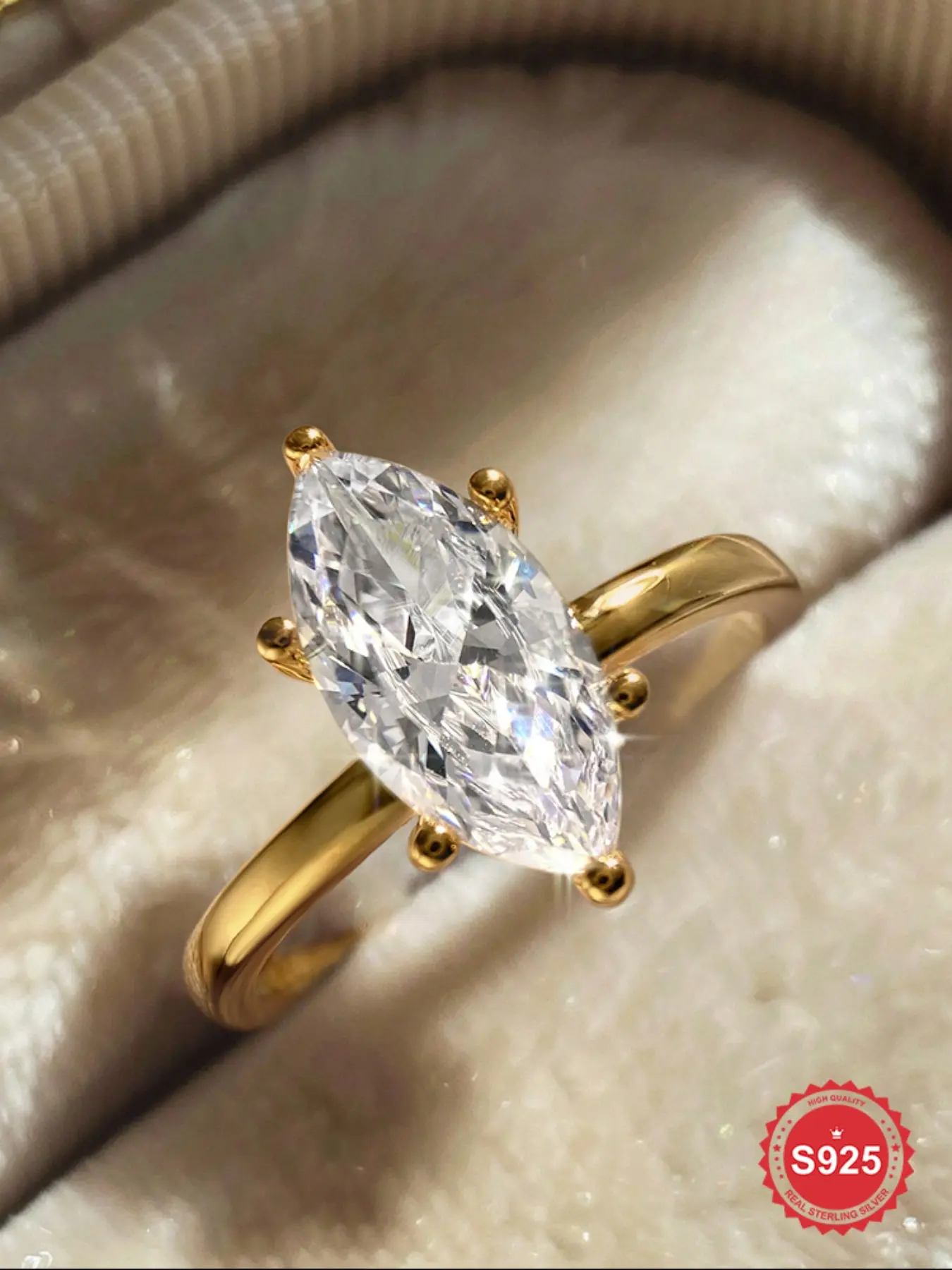 Marquise Cut Ring Unisex Fashion Engagement Rings Symbol of Love for Marriage Proposals Engagements Weddings with Sparkling Gemstone Classic Design Elegant Jewelry Suitable for Couples Romantic Occasions Special Celebrations Engagement Promise Ring