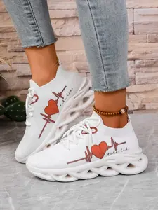 Women's Casual Sports Shoes with Heart Pattern Design, Breathable and Multifunctional for Walking, Soft and Odor-Resistant for Daily Outdoor, Parties and Office