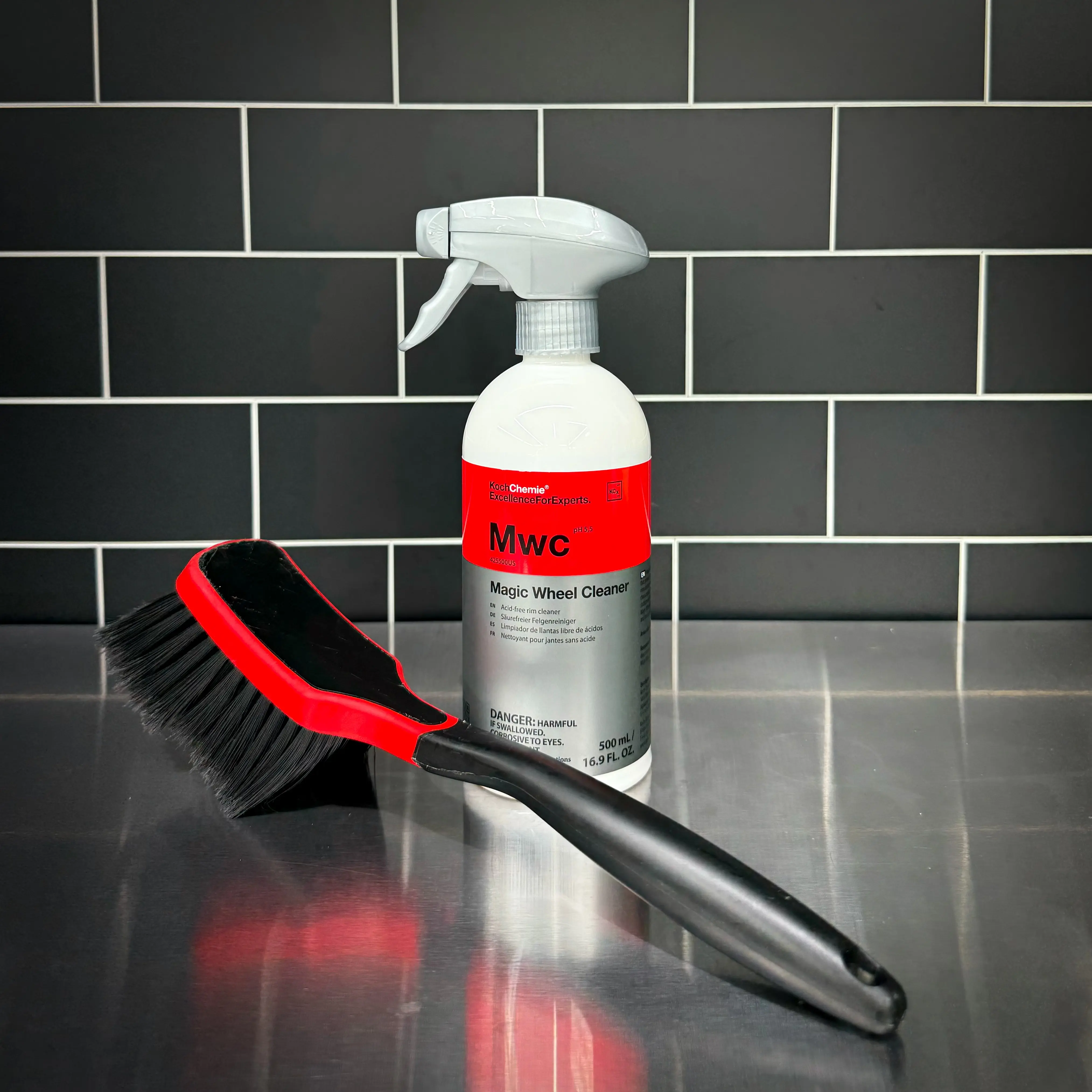 Koch Chemie Wheel Cleaning Bundle - Effective Cleaning Solution with Red Brush for Versatile Cleaning Needs