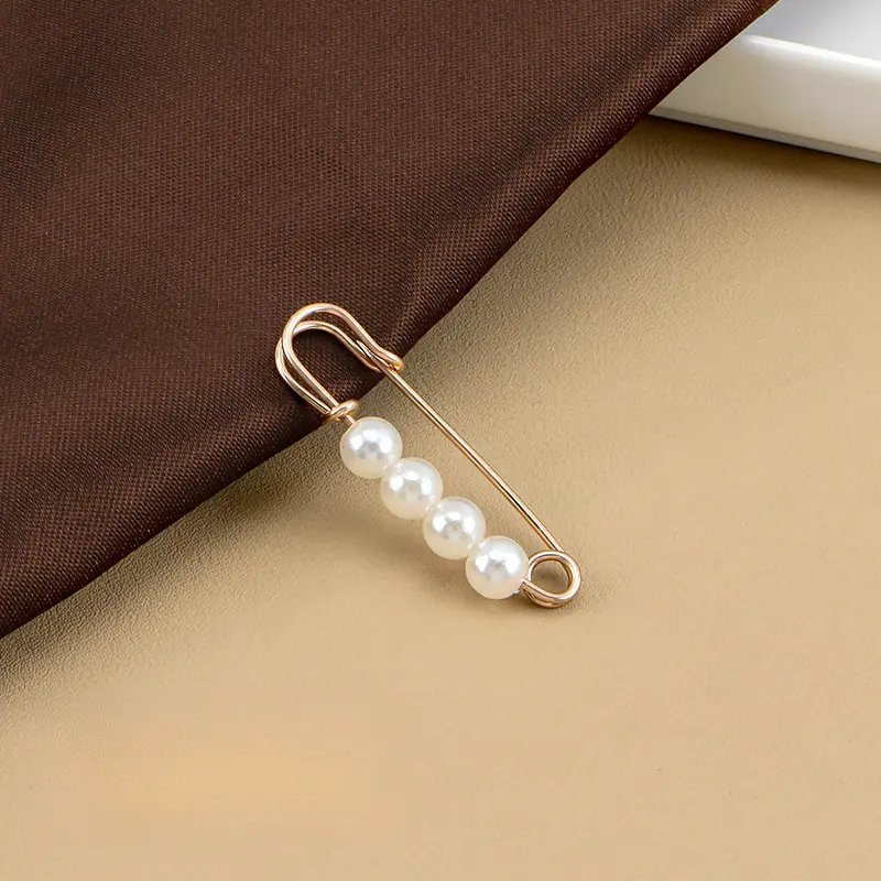 6#Four small beads 3.8cm (white)
