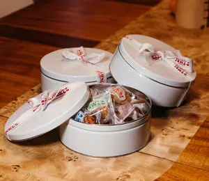 SPECIALTY GIFTING TINS!