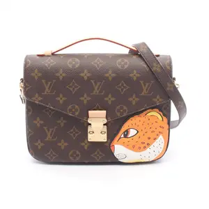 Pre-owned Louis Vuitton Canvas Shoulder Bags Pochette Metis MM Monogram Handbag