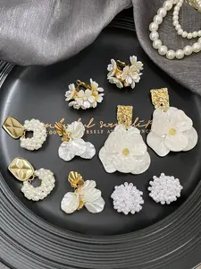 Women's Elegant French Style Flower Fringe Long Beaded Shell Design Drop Earrings Set, Daily Wear Party Holiday Jewelry