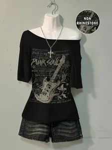 Women's Asymmetrical Shoulder Short Sleeve Print Casual T-Shirt, Campus Style, Sexy Harajuku Girl Outdoor Fashion, Versatile and Natural Fit